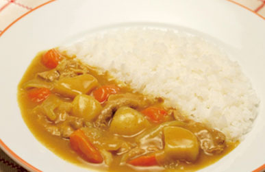 カレー粉で作る基本のカレーライス