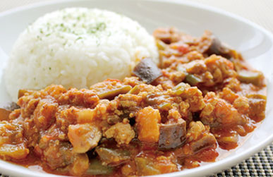たっぷり野菜のチキンキーマカレー